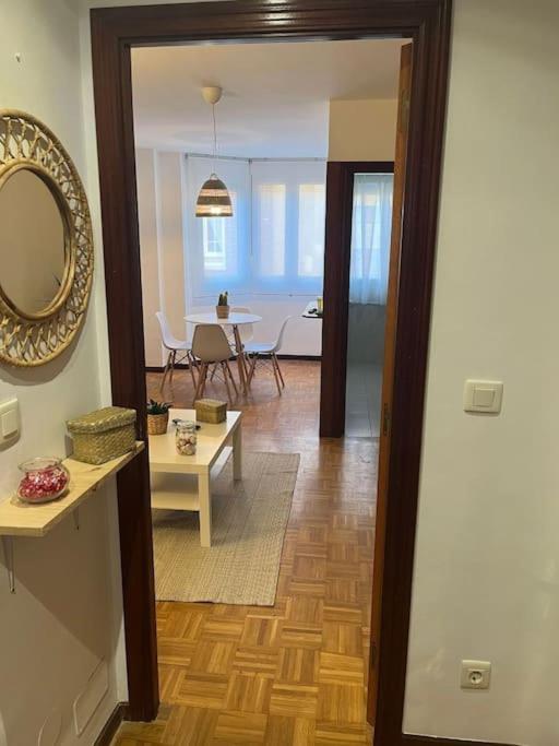 Acogedor Y Soleado Apartamento Recien Amueblado En Gijón Exteriér fotografie