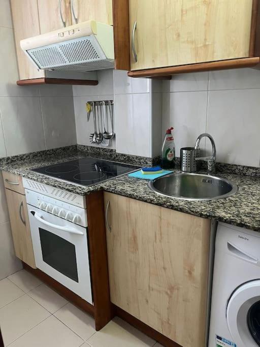 Acogedor Y Soleado Apartamento Recien Amueblado En Gijón Exteriér fotografie